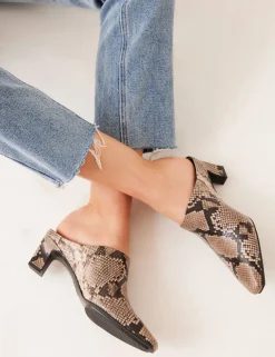 Fashion Anne Klein Sarafena Dress Mule Nat Snake