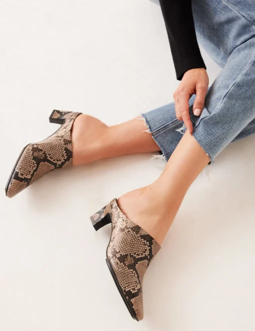 Fashion Anne Klein Sarafena Dress Mule Nat Snake